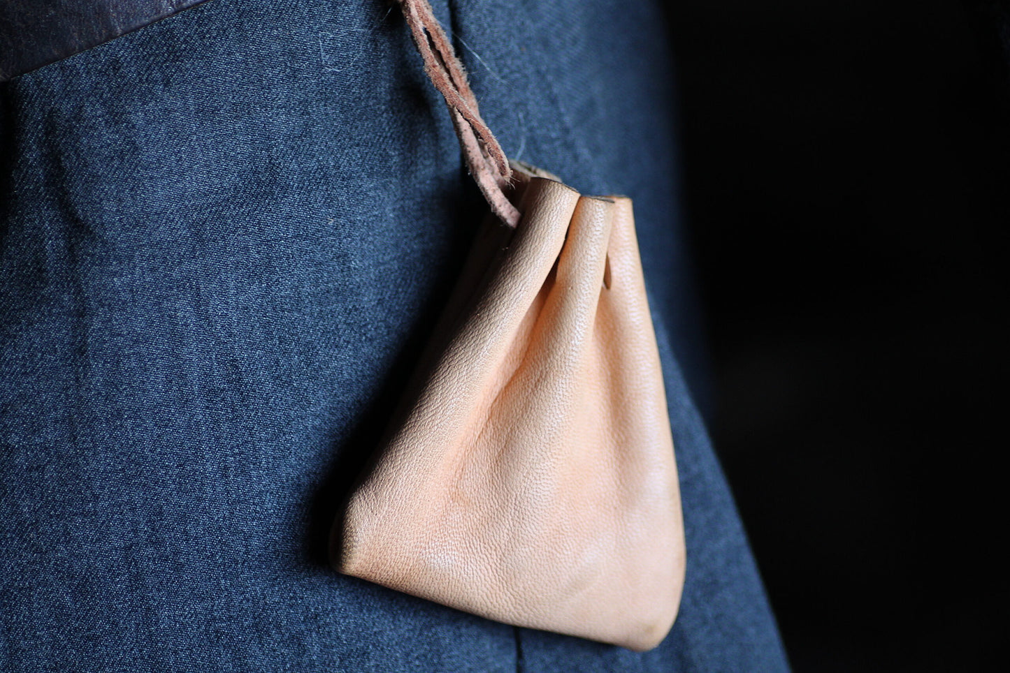 Natural leather sac